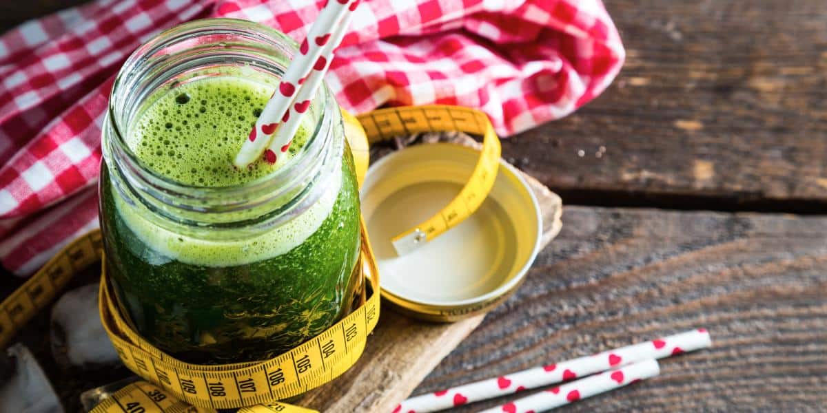 Grüner Smoothie zum Abnehmen: 3 himmlisch-leckere Rezepte